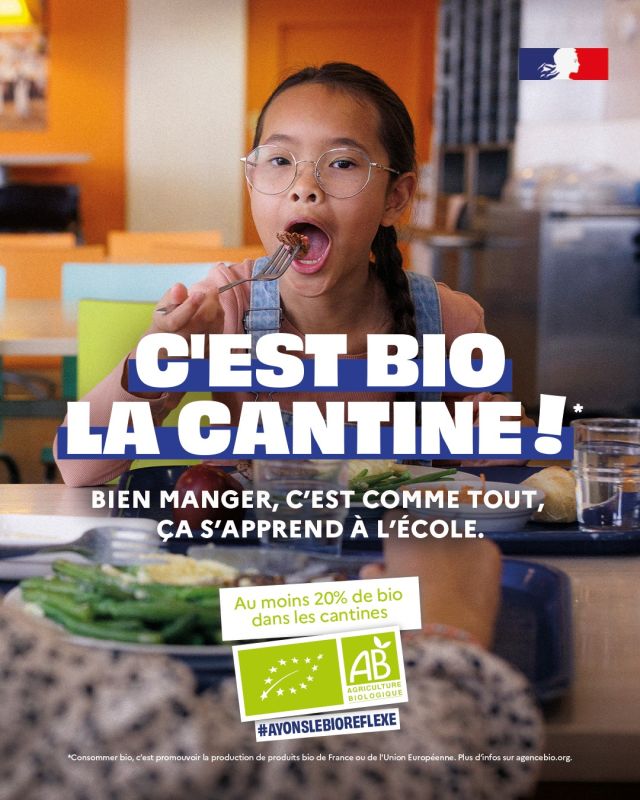 🍝 C’est bio la cantine !

Le bio, ce n’est pas qu'à la maison 🏡 

🍛 Une cantine, un restaurant, c’est avant tout un débouché pour une agriculture aux meilleures pratiques environnementales, respectueuse de la biodiversité, qui préserve les ressources naturelles et applique des normes élevées en matière de bien-être animal.

🍲 Les cantines françaises achètent en moyenne 6%* de bio, quand la loi fixe 20%.

🥗 Pourtant, nous, à l'Agence BIO nous avons en stock des centaines d’exemples de cantines (scolaires, EHPAD, entreprises, crèches…) qui pour le même prix que les autres, mettent 50, 60, 80% de bio dans l’assiette et nous les mettons en avant pour qu’elles partagent leurs astuces aux autres cantines motivées.

🏆 Sans compter évidemment Mouans-Sartoux, Grande Synthe ou Romainville à…100% de bio !

#TransitionAgricole #TransitionAlimentaire #Bio #Ayonslebioreflexe #CuisinonsPlusBio #EnjoyItsFromEurope #AgricultureBiologique #JeMetsPlusDeBioDansMonResto #EquipedeFrancedubio

*Données stade gros, AND International et Gira Food Services CIRCANA pour l'Agence BIO